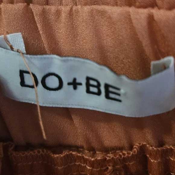 DO BE Women's Size S Pleated Flare Skirt - Picture 3 of 7